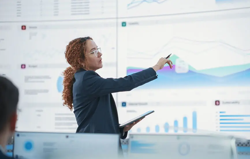 2024 DNV Healthcare Symposium blog presenter talking about healthcare quality data