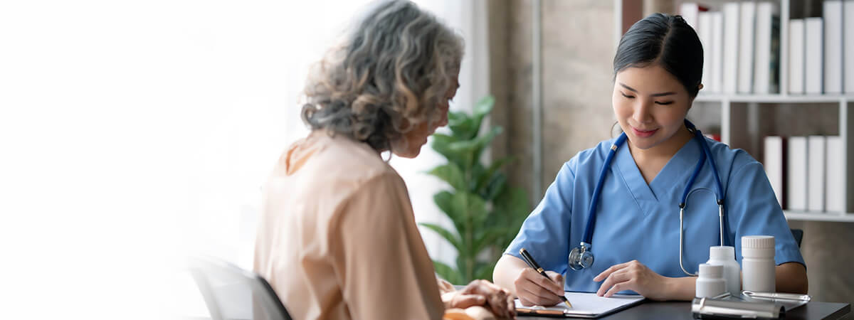patient and nurse talking about out patient procedure